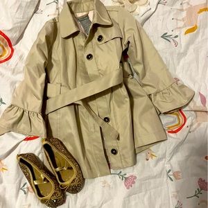 Tahari Trenchcoat Size 24M